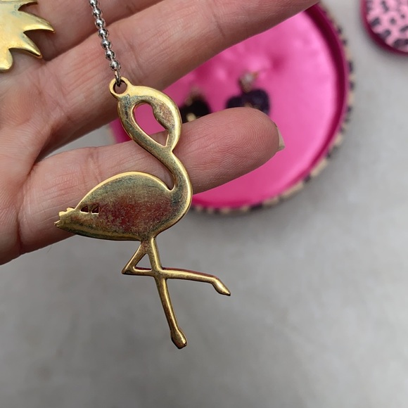 Betsey Johnson blanket and earring set - Picture 11 of 16